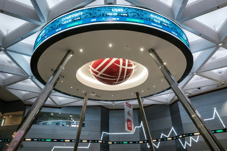 Gold soars past $5,500 as Trump sabre rattles over Iran